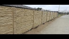 Betonový plot štiepaný kameň pieskovec